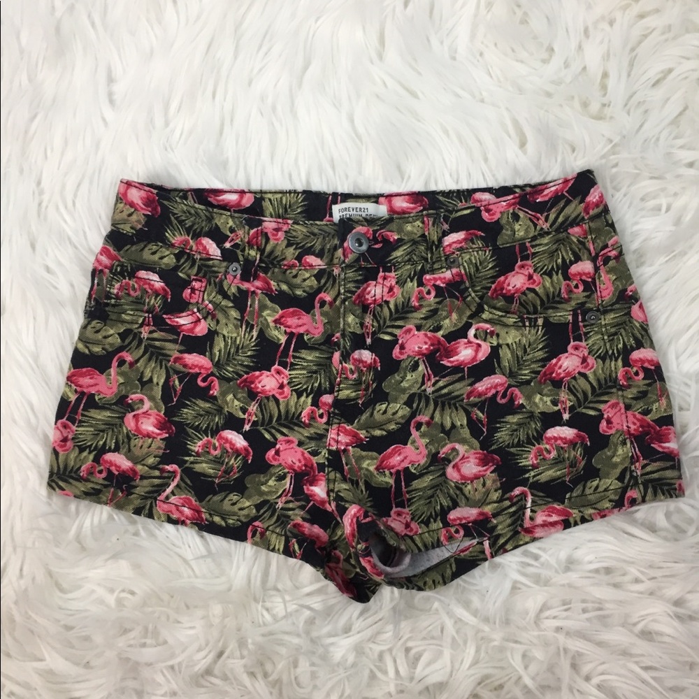 Flamingo patterned high waisted shorts